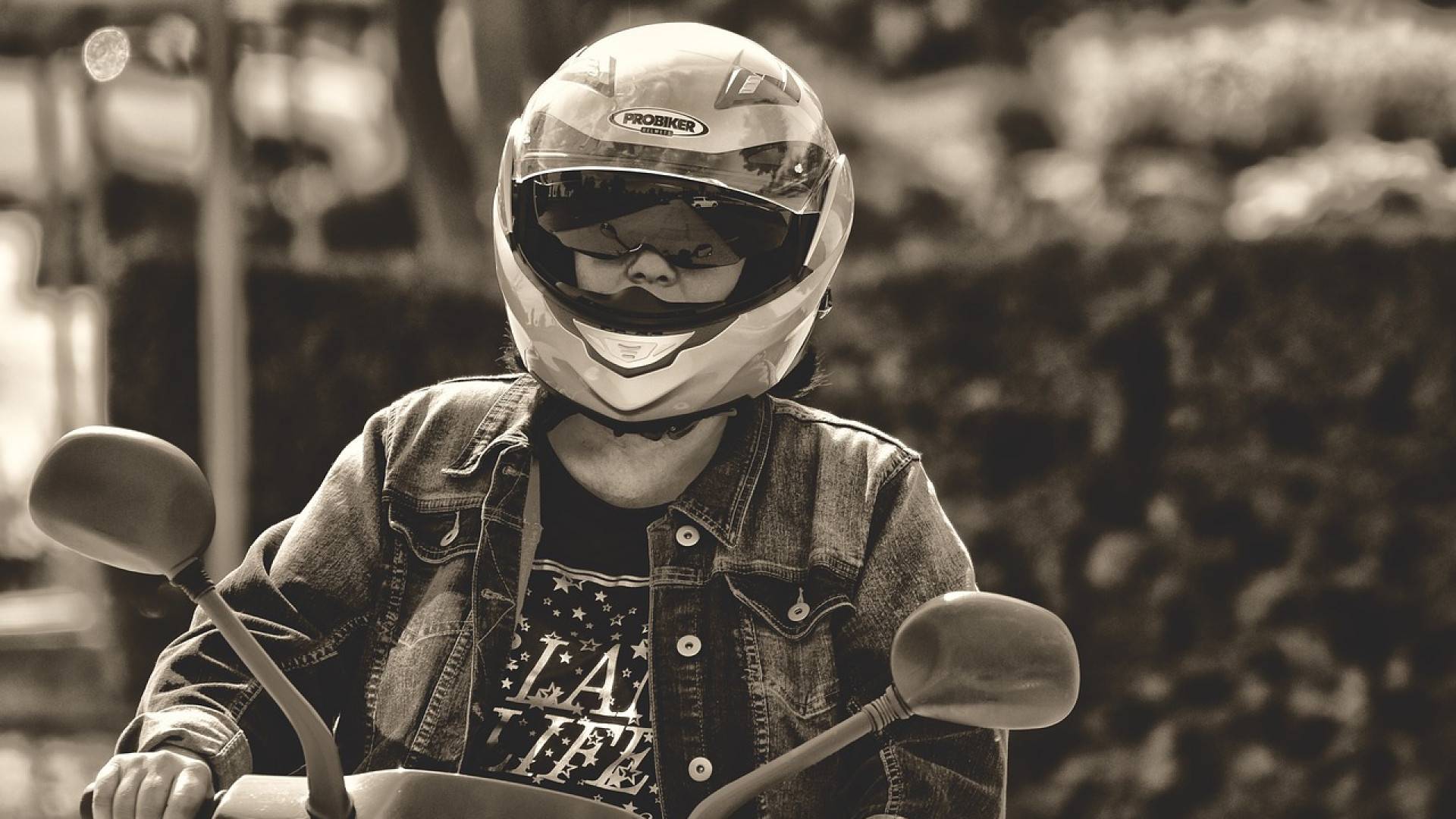 La location de scooter et de moto à Paris pour quels avantages ?