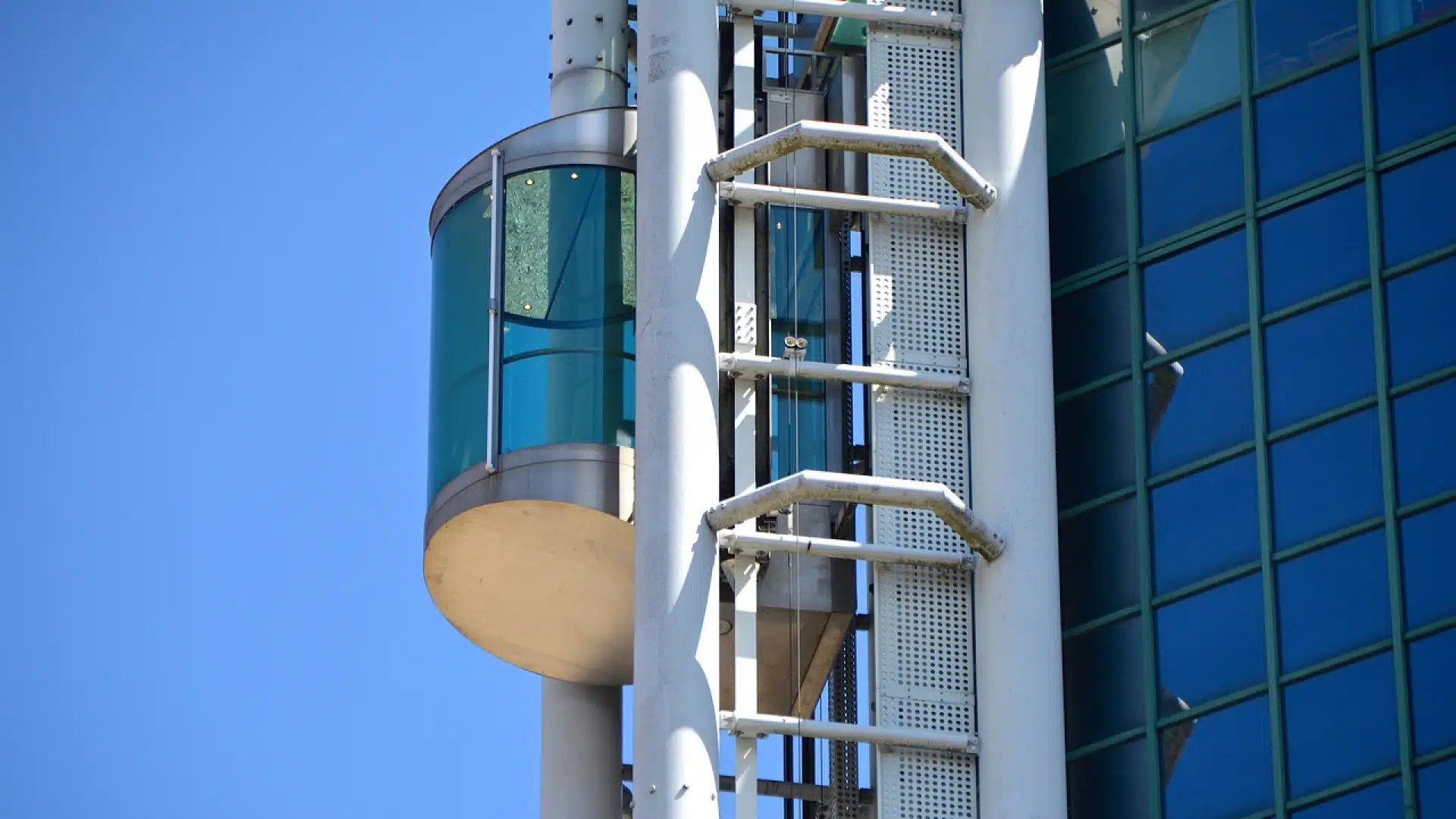 Où trouver un professionnel qualifié pour installer un ascenseur en Ile-de-France ?